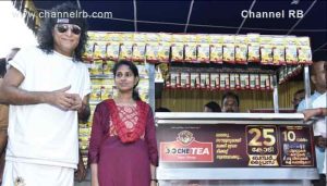 Read more about the article ഇനി മഴയും വെയിലും കൊള്ളാതെ ചായയും ചായപൊടിയും വില്‍ക്കാം; വിജിനയ്ക്ക് ബോചെയുടെ ടീവണ്ടി