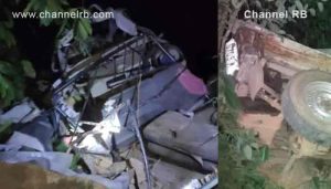 Read more about the article ബന്ധുവീട്ടിൽ പോയി മടങ്ങുകയായിരുന്നു കുടുംബം; ജീപ്പ് നൂറടിത്താഴ്ചയിലുള്ള കൊക്കയിലേക്ക് മറിഞ്ഞു; മൂന്നുപേർക്ക് ദാരുണ അന്ത്യം; ഞെട്ടൽ മാറാതെ ഒരു നാട്..