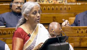 Read more about the article ആദായനികുതിയിൽ ഇളവ് നൽകിയത് നേരിയ ആശ്വാസം; വയനാടിനെ പാടെ അവഗണിച്ചു; കേരളത്തിന് നിരാശ; പ്രതിഷേധം അറിയിച്ച് മുഖ്യമന്ത്രിയും ധനമന്ത്രിയും