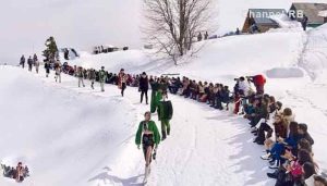 Read more about the article ഗുൽമാർഗിൽ റിസോർട്ടിൽ നടത്തിയ ഫാഷൻ ഷോ വിവാദത്തിൽ; റമളാൻ മാസത്തിൽ നടത്തിയ അഴിഞ്ഞാട്ടം; 24 മണിക്കൂറിനുള്ളിൽ റിപ്പോർട്ട് സമർപ്പിക്കണം; സംഭവം ഇങ്ങനെ..