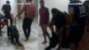 Read more about the article തൊഴിലാളികളുടെ കഴുത്തിൽ നായ്ക്കൾക്ക് ഉപയോഗിക്കുന്ന ബെൽറ്റ് ഇട്ട് നടത്തിക്കുന്ന ദൃശ്യങ്ങൾ; കേസെടുത്ത് മനുഷ്യാവകാശ കമ്മിഷൻ