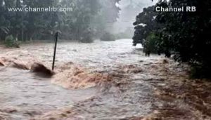 Read more about the article കനത്ത മഴ; പുഴകളിൽ ജലനിരപ്പ് കൂടുന്നു; 9 നദികളിൽ പ്രളയ മുന്നറിയിപ്പ്; താഴ്ന്ന പ്രദേശങ്ങളിൽ താമസിക്കുന്നവർ കൂടുതൽ ജാഗ്രത പാലിക്കണം; നിർദേശങ്ങൾ അറിയാം..