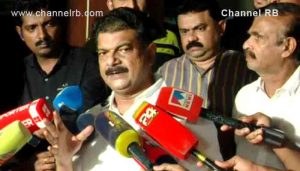 Read more about the article പിണറായിസത്തെ ചെറുക്കൻ ഷൗക്കത്തിന് കഴിയില്ല; ജനപിന്തുണ ഇല്ലാത്ത നേതാവ്; സി.പി.ഐ.എമ്മുമായി നല്ല സൗഹൃദം; കട്ട കലിപ്പിൽ അൻവർ..