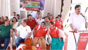 Read more about the article ഗേലൊ ഇന്ത്യ പദ്ധതിയിൽ ഉൾപ്പെടുത്തി മിനി സ്റ്റേഡിയം; സ്പോർട്സ് കിറ്റ് വിതരണവും ലഹരി വിരുദ്ധ പ്രതിജ്ഞയും; കായിക മന്ത്രി ഉദ്ഘാടനം ചെയ്തു