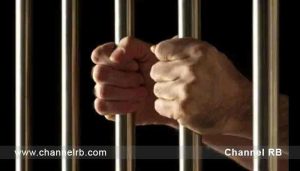 Read more about the article യുവതി നൽകിയ പരാതിയിൽ 5 ക്ഷേത്ര ജീവനക്കാരെ വിളിപ്പിച്ചത് പോലീസ്; കേസിൻ്റെ ഗതി മാറി; അഞ്ച് പോലീസുകാർ കൊലക്കുറ്റത്തിൽ അകത്തായി; സംഭവം കൂടുതൽ അറിയാം..