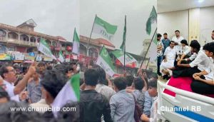 Read more about the article ഇരിയണ്ണി ഗവ:ഹയർ സെക്കണ്ടറി സ്കൂളിൽ കയറി എം.എസ്.എഫ് വിദ്യാർത്ഥികളെ DYFI പ്രവത്തകർ മർദ്ദിച്ചതായി പരാതി; നിരവധി വിദ്യാർഥികൾ ആശുപത്രിയിൽ, പ്രതിഷേധം കനക്കുന്നു; സംഭവത്തിൽ ഇടപെട്ട് മുസ്ലിം ലീഗ് നേതാക്കളും..