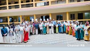 Read more about the article ചെങ്ങറ പുനരധിവാസ പാക്കേജ് ഭൂപ്രശ്നങ്ങൾക്ക് പരിഹാരം; 58 കുടുംബങ്ങൾക്ക് പട്ടയം കൈമാറി; ഏറെ വർഷങ്ങളായി നിലനിന്നിരുന്ന അനിശ്ചിതാവസ്ഥയ്ക്ക് അറുതിയായി.?