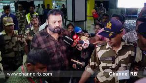 Read more about the article കള്ളവോട്ട് വിവാദത്തിൽ കുഴങ്ങി ബി.ജെ.പി നേതാക്കൾ; സുരോഷ് ഗോപിയുടെ വിജയത്തിൽ സംശയമുള്ളവർക്ക് കോടതിയെ സമീപിക്കാമെന്ന് കെ സുരേന്ദ്രൻ; മാധ്യമങ്ങളോട് പ്രതികരിക്കാതെ കേന്ദ്ര മന്ത്രി സുരേഷ് ഗോപി