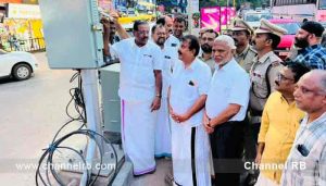 Read more about the article കാസറഗോഡ് നഗരത്തിലെ പഴയ പ്രസ്സ് ക്ലബ്ബ് ജംഗ്ഷനില്‍ സ്ഥാപിച്ചത് ആധുനിക രീതിയിലുള്ള ട്രാഫിക് സിഗ്നല്‍; ക്യാമറകളോടു കൂടിയ പുത്തന്‍ സാങ്കേതിക വിദ്യകള്‍ ഗുണം ചെയ്യും; വാഹന ഗതാഗതം സുഗമമാകും..