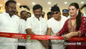 Read more about the article ബോബി ചെമ്മണൂര്‍ ഇന്റര്‍നാഷണല്‍ ജ്വല്ലേഴ്‌സിൻ്റെ ആവടി ഷോറൂം പ്രവര്‍ത്തനമാരംഭിച്ചു