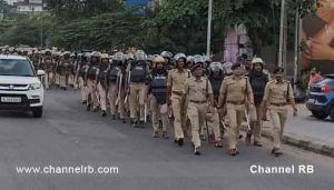 Read more about the article തദ്ദേശ സ്വയംഭരണ തെരഞ്ഞെടുപ്പിനോട് അനുബന്ധിച്ച് കാഞ്ഞങ്ങാട് നഗരത്തിൽ പോലീസ് റൂട്ട് മാർച്ച് നടത്തി; കൂടുതൽ അറിയാം..