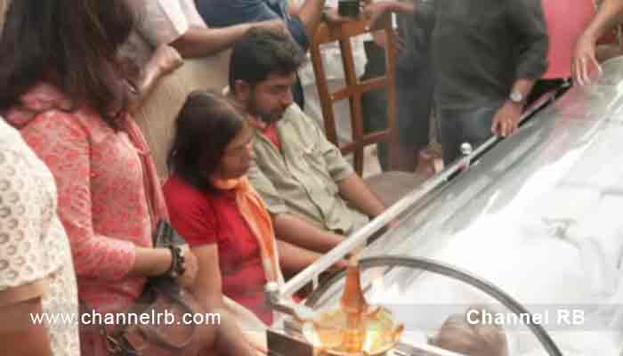 Read more about the article ശ്രീനിവാസൻ്റെ സംസ്കാര ചടങ്ങുകൾ നാളെ രാവിലെ നടക്കും; പൂർണ ഔദ്യോ​ഗിക ബഹുമതികളോടെ വീട്ടുവളപ്പിലാണ് ചടങ്ങുകൾ നടത്തുക; പൊതുദർശനം 3 വരെ എറണാകുളം ടൗൺഹാളിൽ..