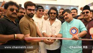 Read more about the article ബോബി ചെമ്മണൂര്‍ ഇന്റര്‍നാഷണല്‍ ജ്വല്ലേഴ്സിൻ്റെ പുതിയ ഷോറൂം മംഗളൂരുവില്‍ പ്രവര്‍ത്തനമാരംഭിച്ചു