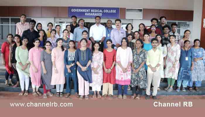 You are currently viewing ഗവ.മെഡിക്കൽ കോളേജ് പൂർണസജ്ജമാക്കുമെന്ന് ജില്ലാ കളക്ടർ അർജുൻ പാണ്ഡ്യൻ; ഉക്കിനടുക്കയിൽ എത്തി പ്രവൃത്തി വിലയിരുത്തി; വിദ്യാർത്ഥികളുമായും ജീവനക്കാരുമായും സംവദിച്ചു; കൂടുതൽ അറിയാം..