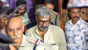 Read more about the article യുവനടിയെ കാരവനിനുള്ളിൽ പീഡിപ്പിക്കാൻ ശ്രമിച്ചു; പ്രമുഖ സംവിധായകനും ചലച്ചിത്ര അക്കാദമി മുൻ ചെയർമാനുമായ രഞ്ജിത്തിനെ രഹസ്യമായി പൊക്കി പോലീസ്; റിമാൻഡ് ചെയ്ത് കോടതി; കൂടുതൽ അറിയാം..