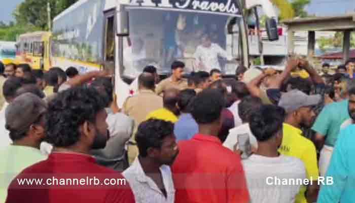 You are currently viewing സംസ്ഥാനത്ത് ആഹ്വനം ചെയ്ത ഹർത്താലിൽ വലഞ്ഞ് ജനം; പോലീസും സമരക്കാരും തമ്മിൽ തർക്കം; ഇടപെട്ട് ഹൈക്കോടതി; കൂടുതൽ അറിയാം..