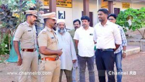 Read more about the article സംസ്ഥാനത്ത് ഒന്നാം നമ്പർ പോളിംഗ്ബൂത്ത് സന്ദർശിച്ച് ജില്ലാ കലക്ടർ; മഞ്ചേശ്വരം, കാസർകോട് മണ്ഡലങ്ങളിലെ പ്രശ്നബാധിത പോളിംഗ് സ്റ്റേഷനുകളും സന്ദർശിച്ചു; കൂടുതൽ അറിയാം..