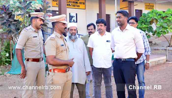 സംസ്ഥാനത്ത് ഒന്നാം നമ്പർ പോളിംഗ്ബൂത്ത് സന്ദർശിച്ച് ജില്ലാ കലക്ടർ; മഞ്ചേശ്വരം, കാസർകോട് മണ്ഡലങ്ങളിലെ പ്രശ്നബാധിത പോളിംഗ് സ്റ്റേഷനുകളും സന്ദർശിച്ചു; കൂടുതൽ അറിയാം..